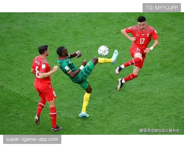 禁区外犯规的判罚标准及比赛影响解析