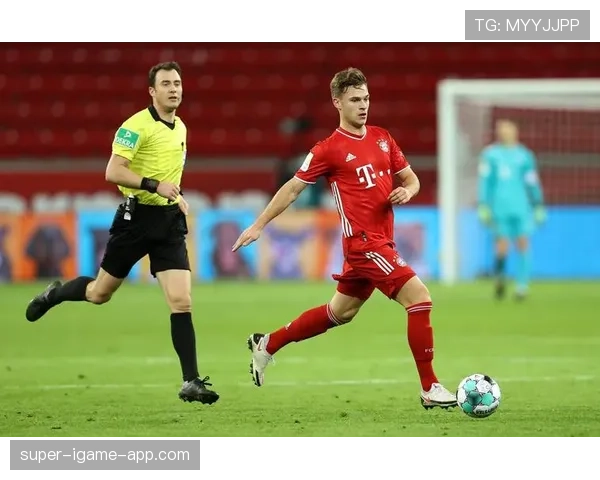 基米希本赛季高位抢断压制对手防线角色转变显著