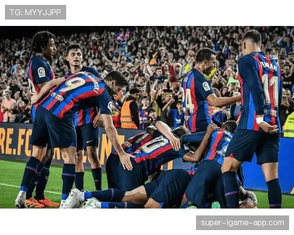 巴萨欧冠经验不足：本赛季关键战能力面临考验，对争冠形势产生影响